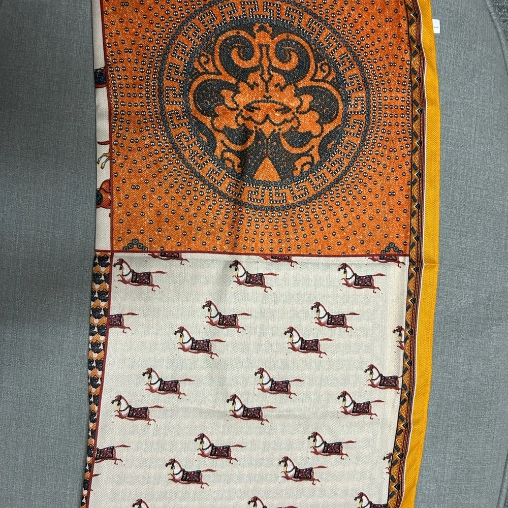 Geometric Patterned Scarf - Picture 3 of 4